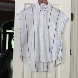 Bottom down open back high low shirt